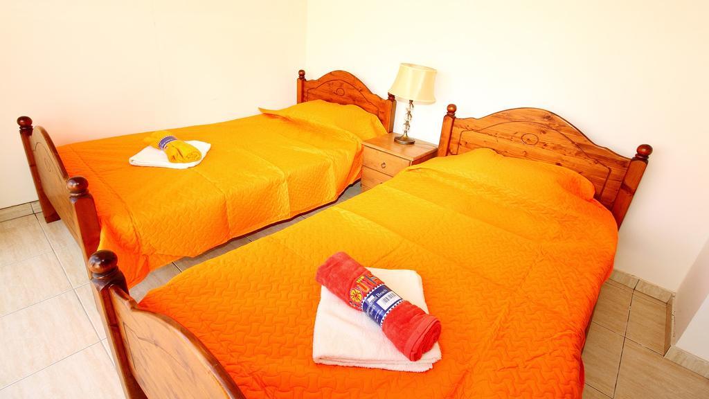 Panikos Beach Apartment I Λάρνακα Εξωτερικό φωτογραφία