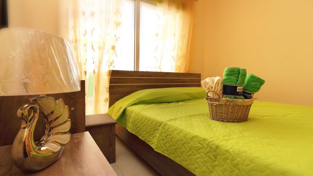 Panikos Beach Apartment I Λάρνακα Εξωτερικό φωτογραφία