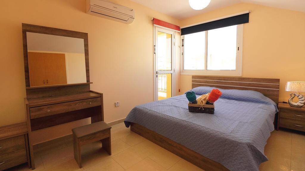 Panikos Beach Apartment I Λάρνακα Εξωτερικό φωτογραφία
