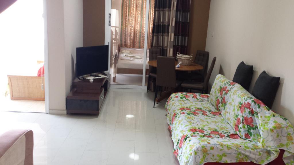 Panikos Beach Apartment I Λάρνακα Εξωτερικό φωτογραφία